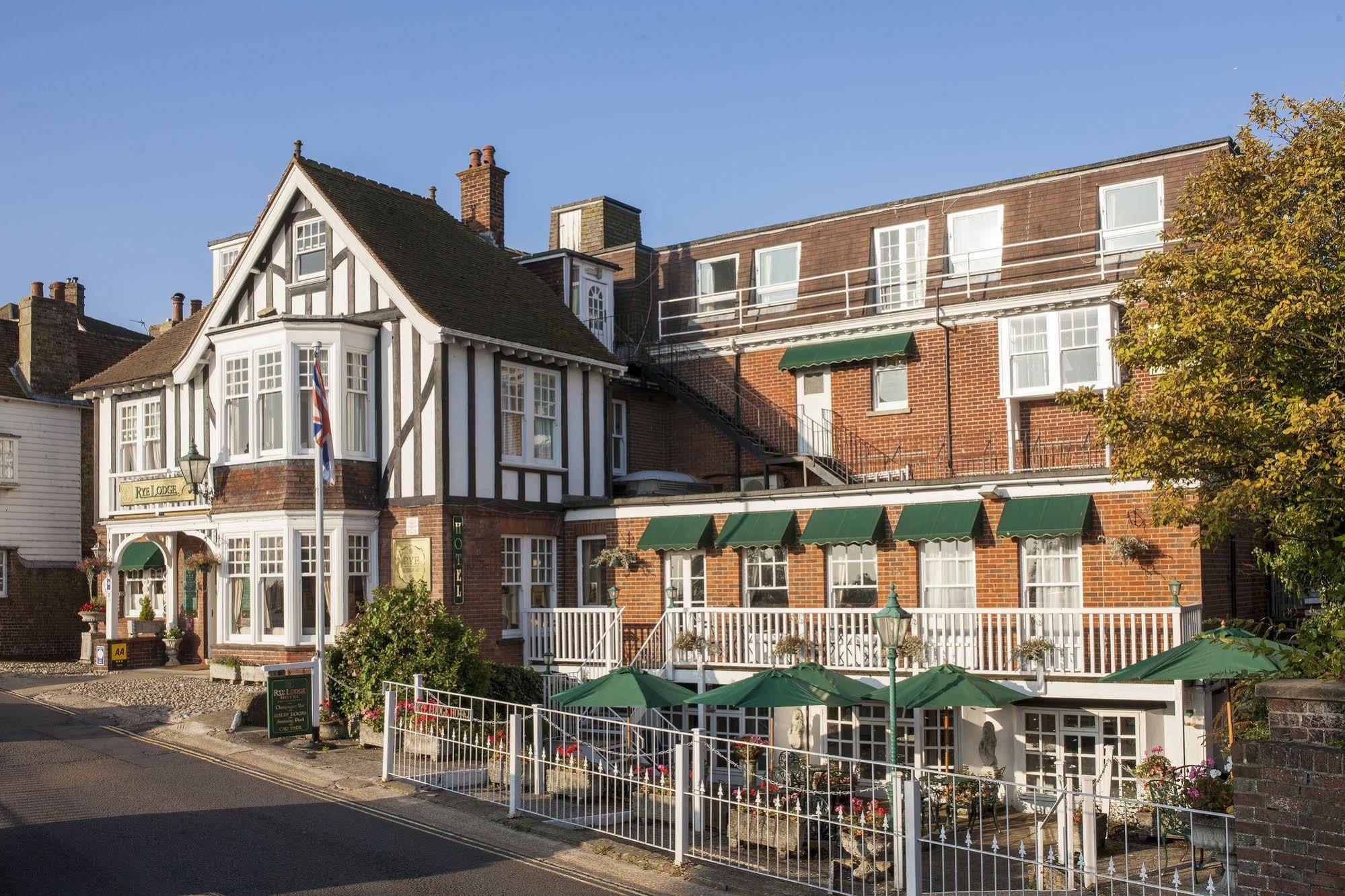 The Lookout Rye Hotel Kültér fotó
