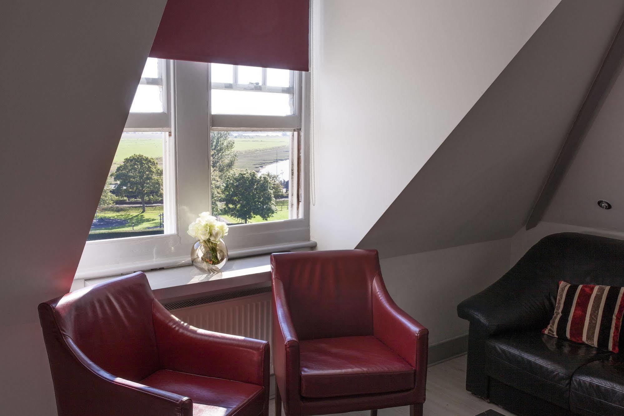 The Lookout Rye Hotel Kültér fotó